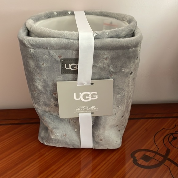 Brand new UGG 2 piece storage set - Picture 6 of 7